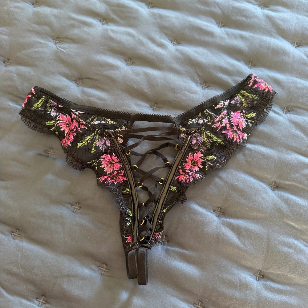 Victoria's Secret crotchless, sexy vintage Black Floral Lace-Up Panties